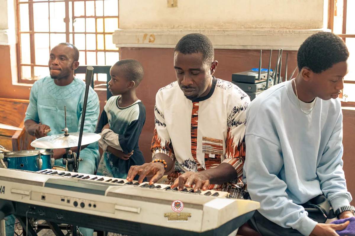 Worship Team — photo 2