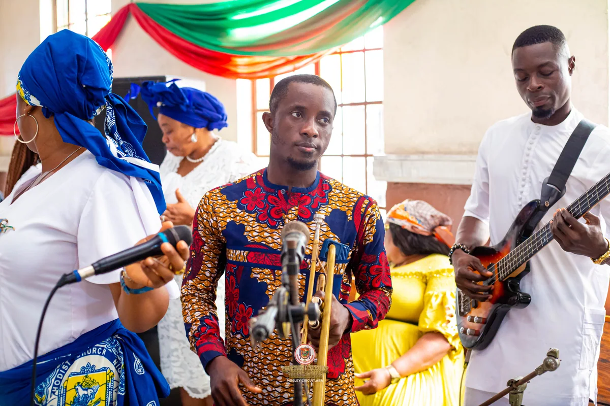 Worship Team — photo 4